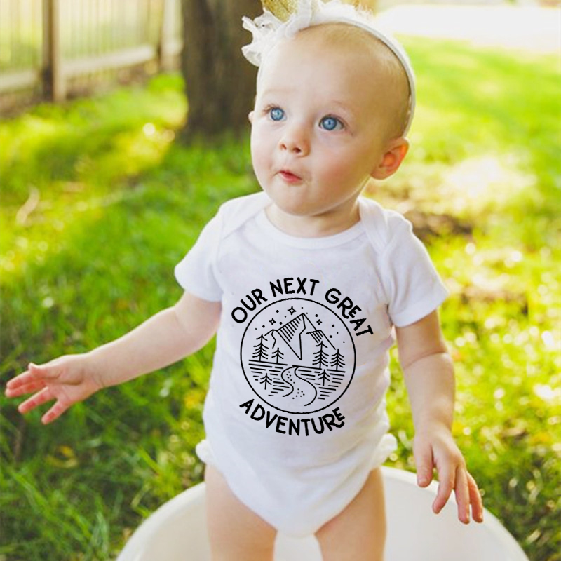 Outdoor Adventure For Toddlers - 次の素晴らしい冒険新生児ロンパースハイキングベビーボディスーツ夏の屋外マウンテンバイク幼児ジャンプスーツ幼児服服